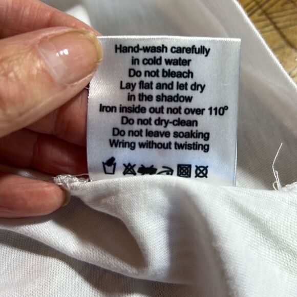 ETOILE Women’s Mother Graphic Short Sleeve Tee Shirt White Size Large - Picture 10 of 10